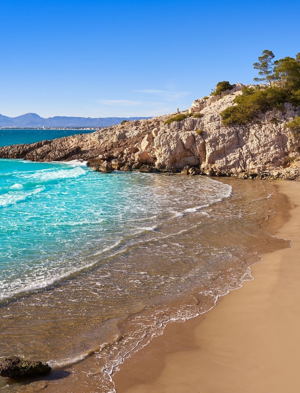crique en espagen cala font